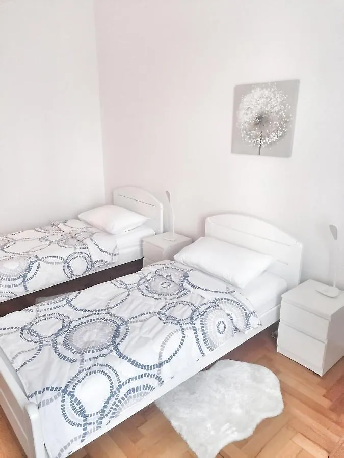 Apartment Anamarija-Bacvice Split