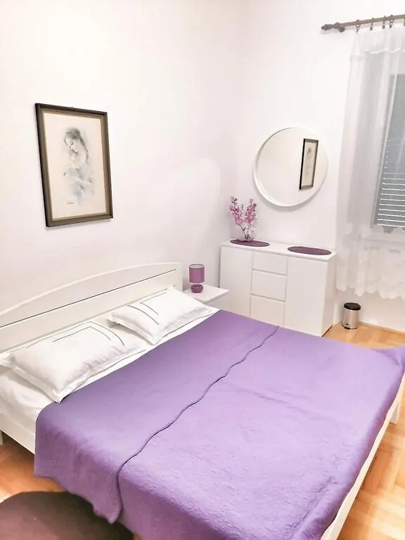 Apartment Anamarija-Bacvice Split